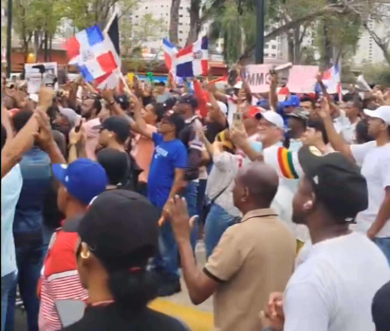 EDITORIAL: Protestan con arte y rap contra el nuevo Codigo Penal en RD