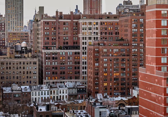 Nueva York extiende plazo de exención de impuesto a segundas viviendas