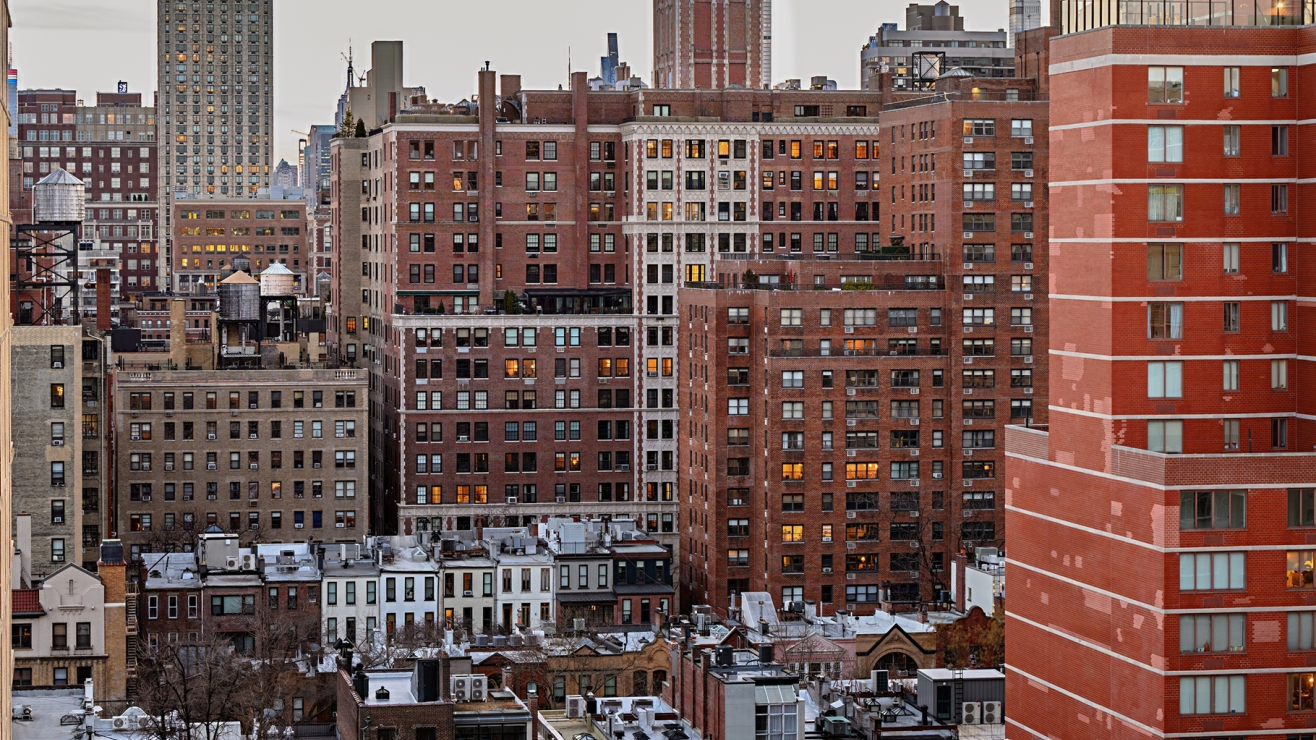 Nueva York extiende plazo de exención de impuesto a segundas viviendas
