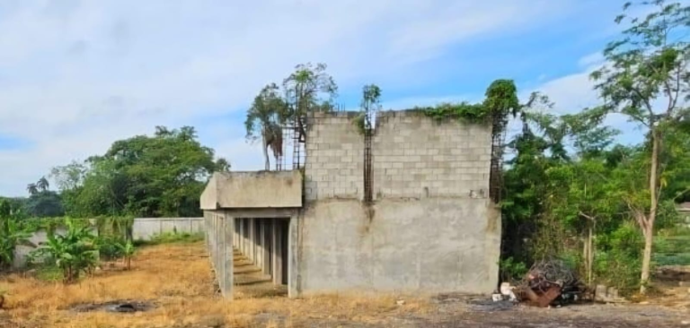 ¡Alerta en el Cibao! ADP lanza ultimátum y peligra el inicio del año escolar 2026-2027 en Salcedo
