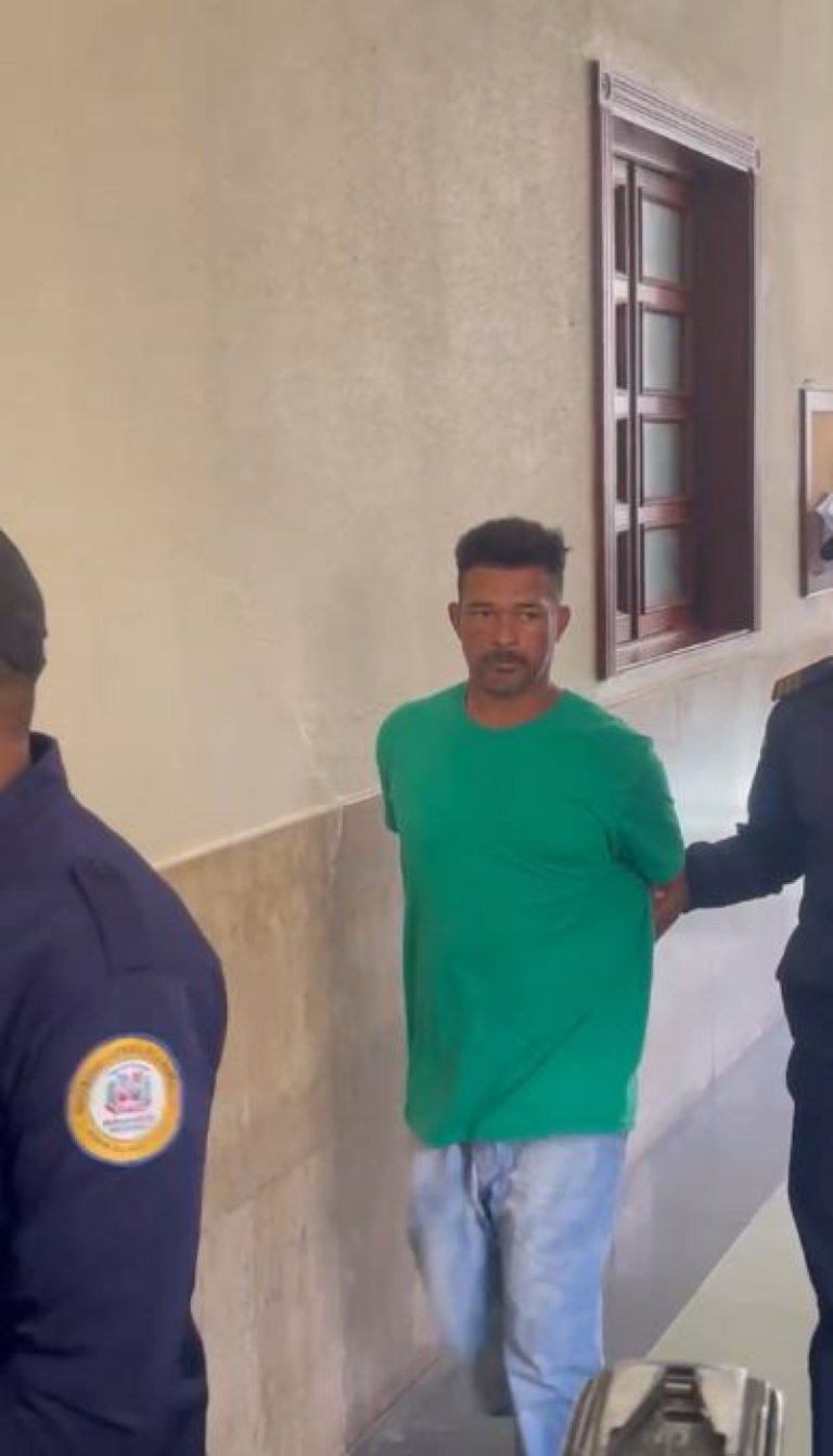 Escándalo en Justicia RD: RD$10,000 de Fianza a Chofer de Vía Contraria