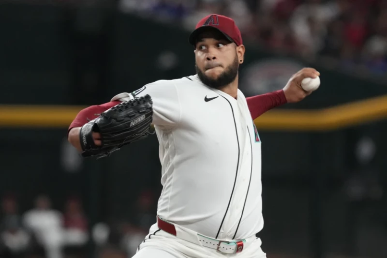 Ketel Marte dispara jonron y Diamondbacks vencen a Dodgers 4-2