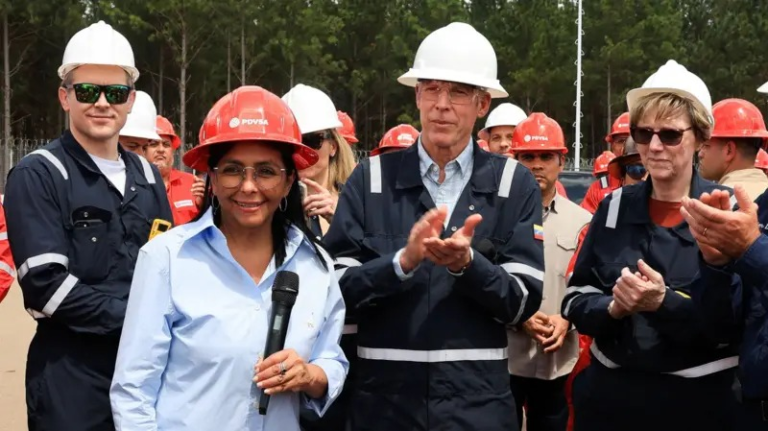 Geopolítica y petróleo: El histórico y controversial acuerdo que une a Washington y Caracas.