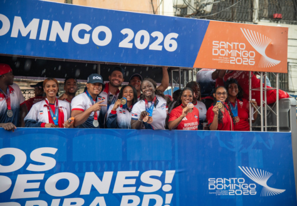 Bajo agua y con medallas: La gran fiesta de los atletas de los JCC 2026