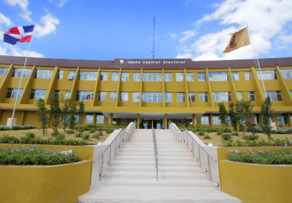 Choque político: JCE abre proceso sancionador contra el Centro Económico del Cibao