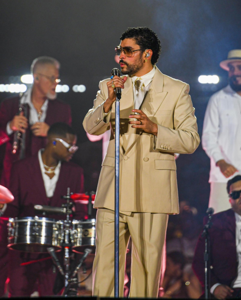 Bad Bunny confirma las fechas oficiales para el gran cierre de su gira “Debí tirar más fotos” en Puerto Rico. ¡Entérate de los detalles y boletas aquí!