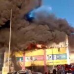 Reportan incendio en tienda L&R Comercial de la marginal de Las Américas; autoridades investigan las causas