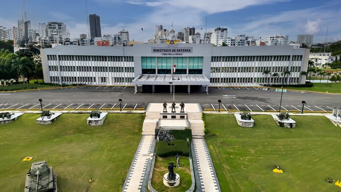 Ministerio de Defensa dispone nuevas designaciones en áreas estratégicas de las Fuerzas Armadas