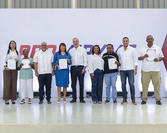 Presidente Abinader anuncia aumento cartera crédito Promipyme