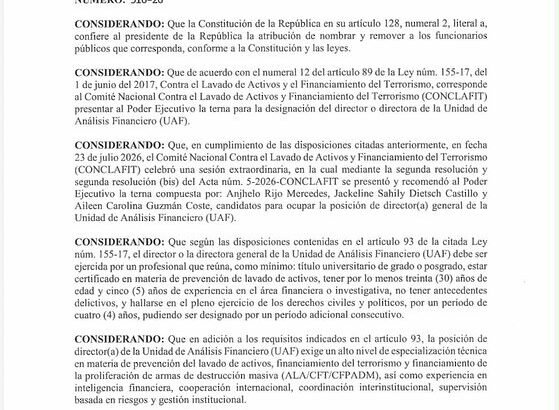 Presidente Abinader ratifica a Aileen Guzmán Coste como directora general de la UAF