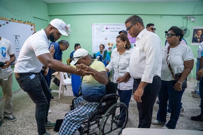 Robert Polanco resalta impacto de las jornadas sociales con más de 1,500 pensiones solidarias gestionadas