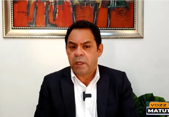 José Abreu propone migración controlada y prioridad escolar a dominicanos