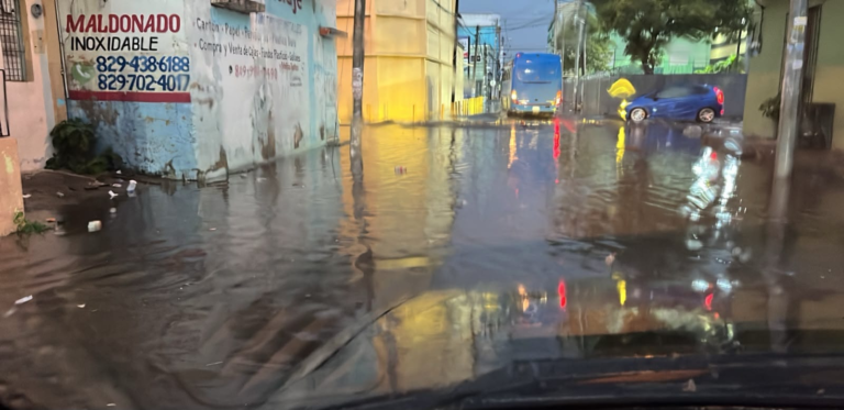 Onda tropical provocará aguaceros y tronadas en RD; INDOMET emite alertas