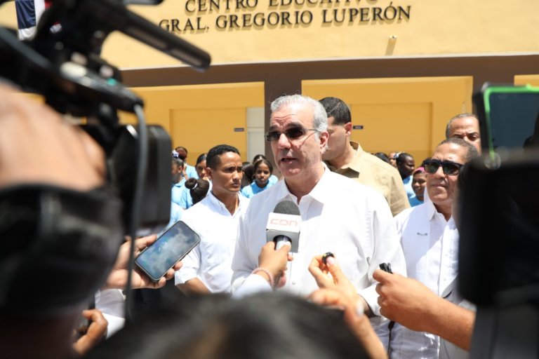 Abinader sobre SeNaSa: Todo el que deba ser sometido, lo será