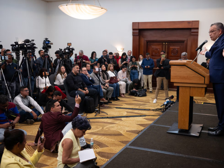 Venezuela retira censura y desbloquea portales de noticias