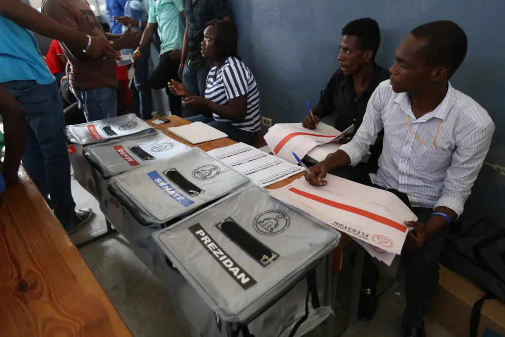Haití inicia inscripción de candidatos entre inseguridad