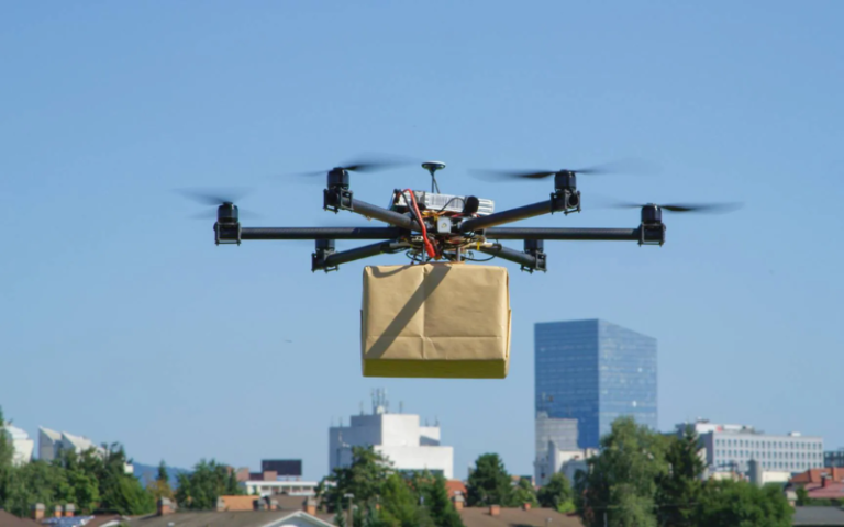 Revolución aérea: Creserla y Taco Bert lanzan histórico plan piloto de delivery con drones para agilizar entregas
