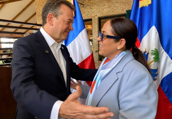 Cumbre de urgencia en la frontera: Ito Bisonó y la canciller de Haití pactan plan contra las bandas armadas en CODEVI