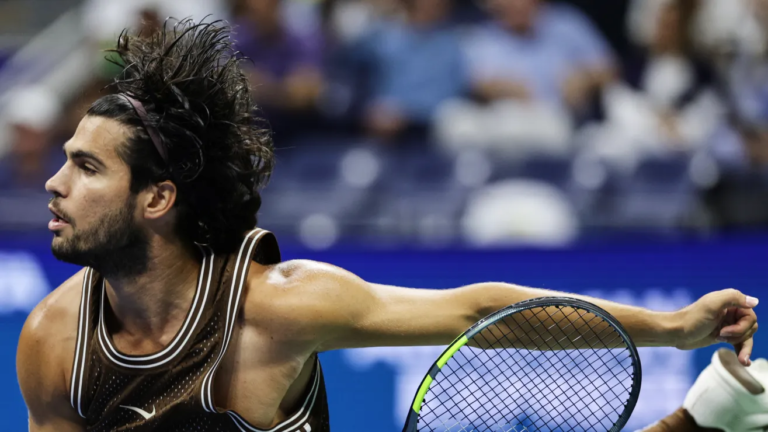 ¡Rugido de campeón! Alcaraz espanta los fantasmas de la lesión, aplasta a Faria y avanza en el US Open