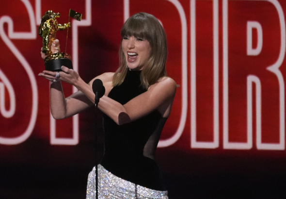 Taylor Swift rompe récords en los Premios MTV VMA 2026