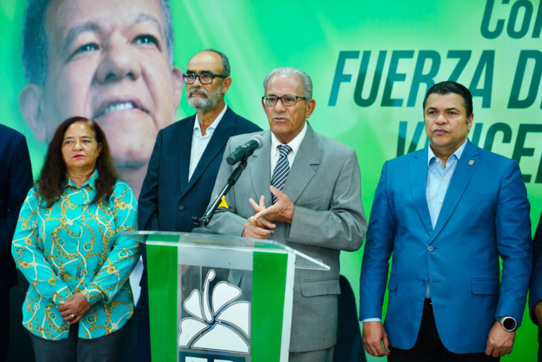 ¡LA FUERZA DEL PUEBLO ARREMETE CONTRA EL DECRETO AMBIENTAL!