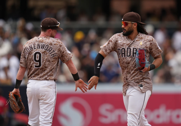 ¡Trueno dominicano! Fernando Tatis Jr. y Manny Machado revientan a Gerrit Cole y los Padres someten a los Yankees