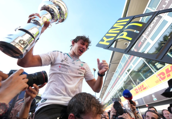 ¡Locura en Monza! Kimi Antonelli firma una remontada histórica, gana el GP de Italia y roza el título mundial