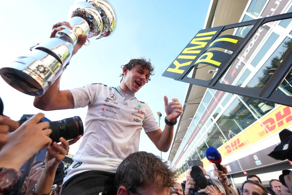 ¡Locura en Monza! Kimi Antonelli firma una remontada histórica, gana el GP de Italia y roza el título mundial