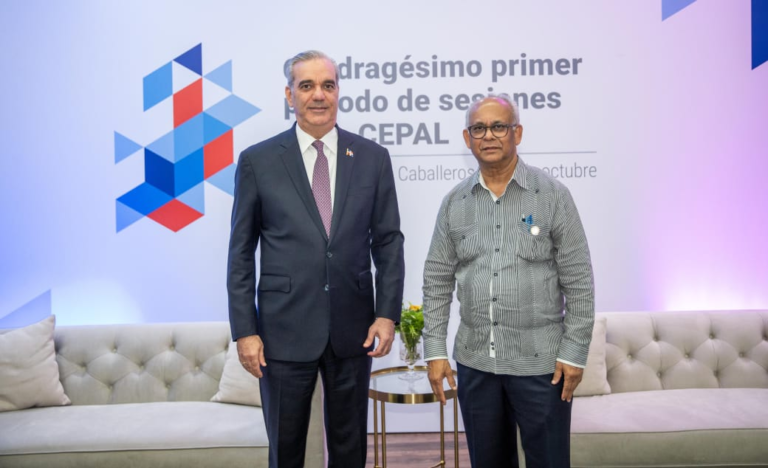 Abinader trata plan para Haití con OEA y se reúne con Bachelet