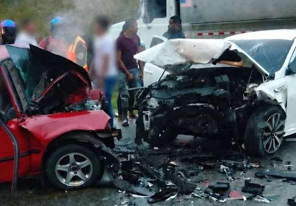 Cinco personas de Yamasá mueren en choque en la Circunvalación Norte