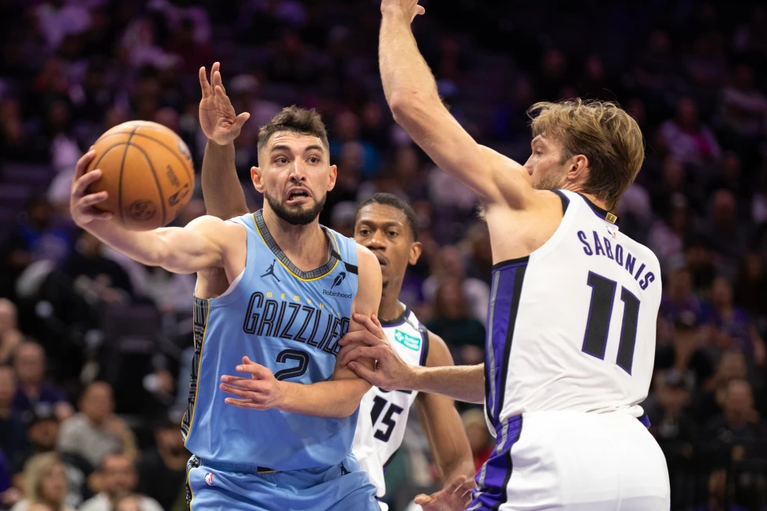 Ty Jerome anota 31 puntos y los Grizzlies de Memphis superan 123-112 a los Kings de Sacramento para colocar su récord en 3-0 en la NBA.