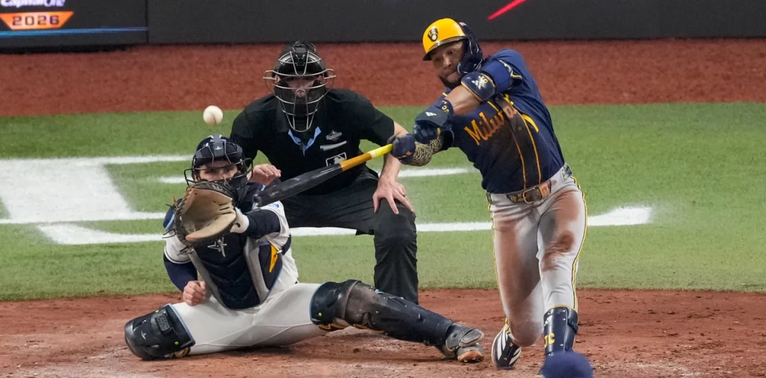 Cerveceros vencen 10-1 a los Rays y quedan a un triunfo de la Serie Mundial