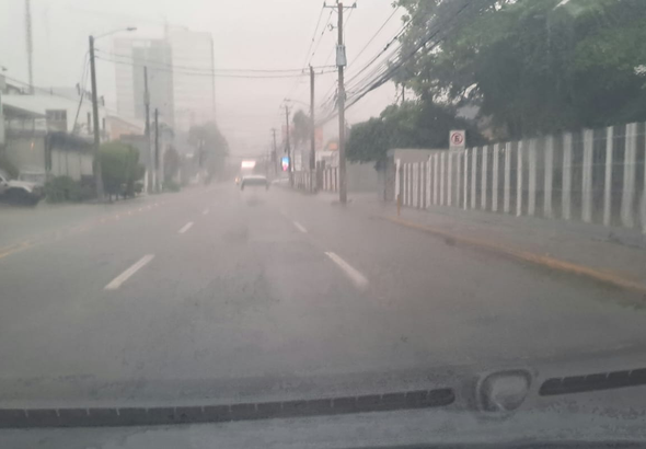 COE mantiene tres provincias en alerta verde por inundaciones