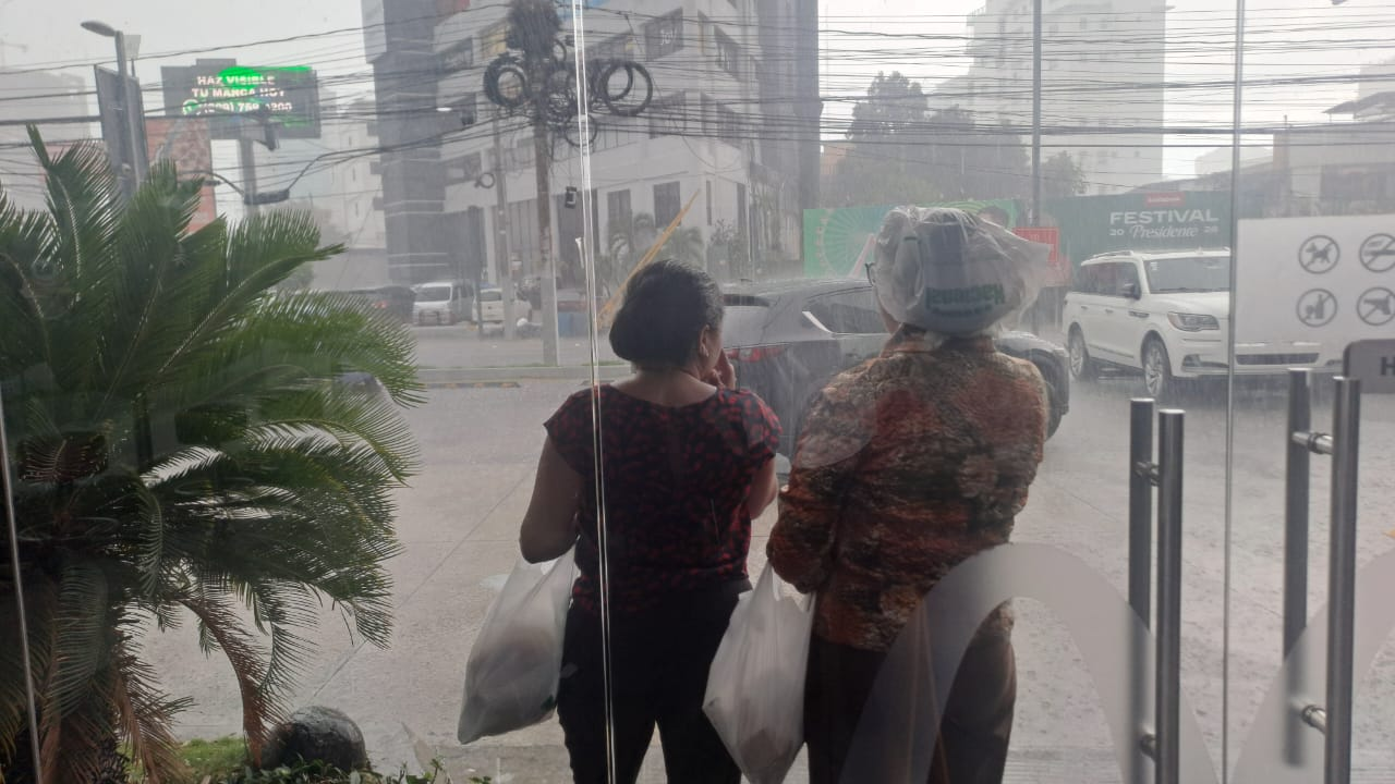 El tiempo hoy en RD: Elevan a 16 las provincias bajo alerta