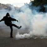 • Protestas en Francia por educación: más de 250,000 manifestantes desafían a Macron