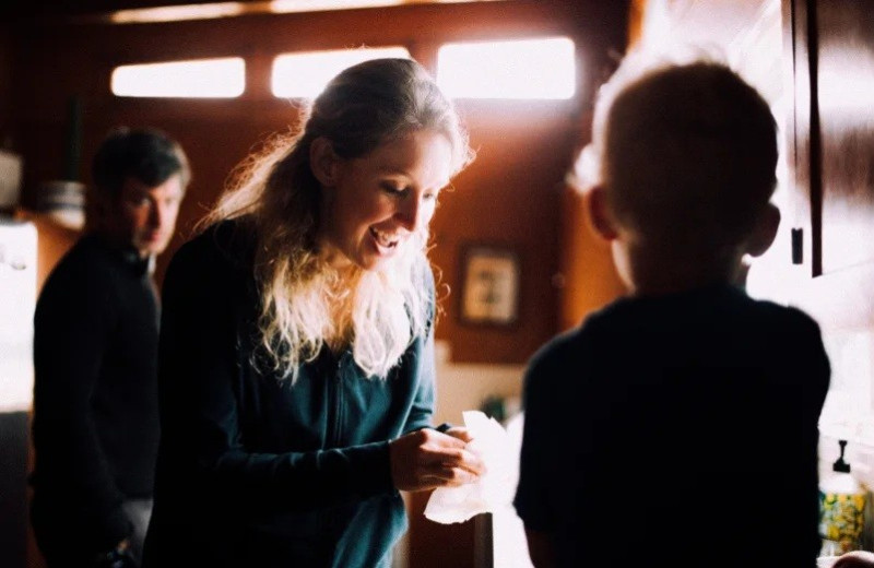 Street Fighter lidera taquilla y documental de Elizabeth Holmes sorprende