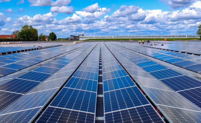 Energía renovable se convierte en el principal refugio de los usuarios ante la crisis eléctrica nacional